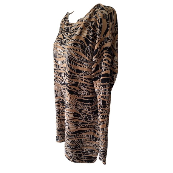 Chicos Travelers Tunic Top Slinky Knit Women’s Size L or 2 Brown Printed - Picture 2 of 11